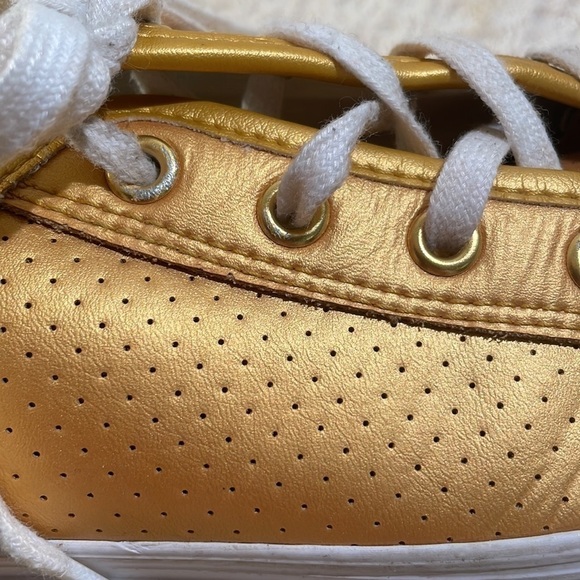 🤩host Pick🤩 Unisex PF Flyer Sizzling Gold and Bold Rare Sneakers by NB - Picture 6 of 8